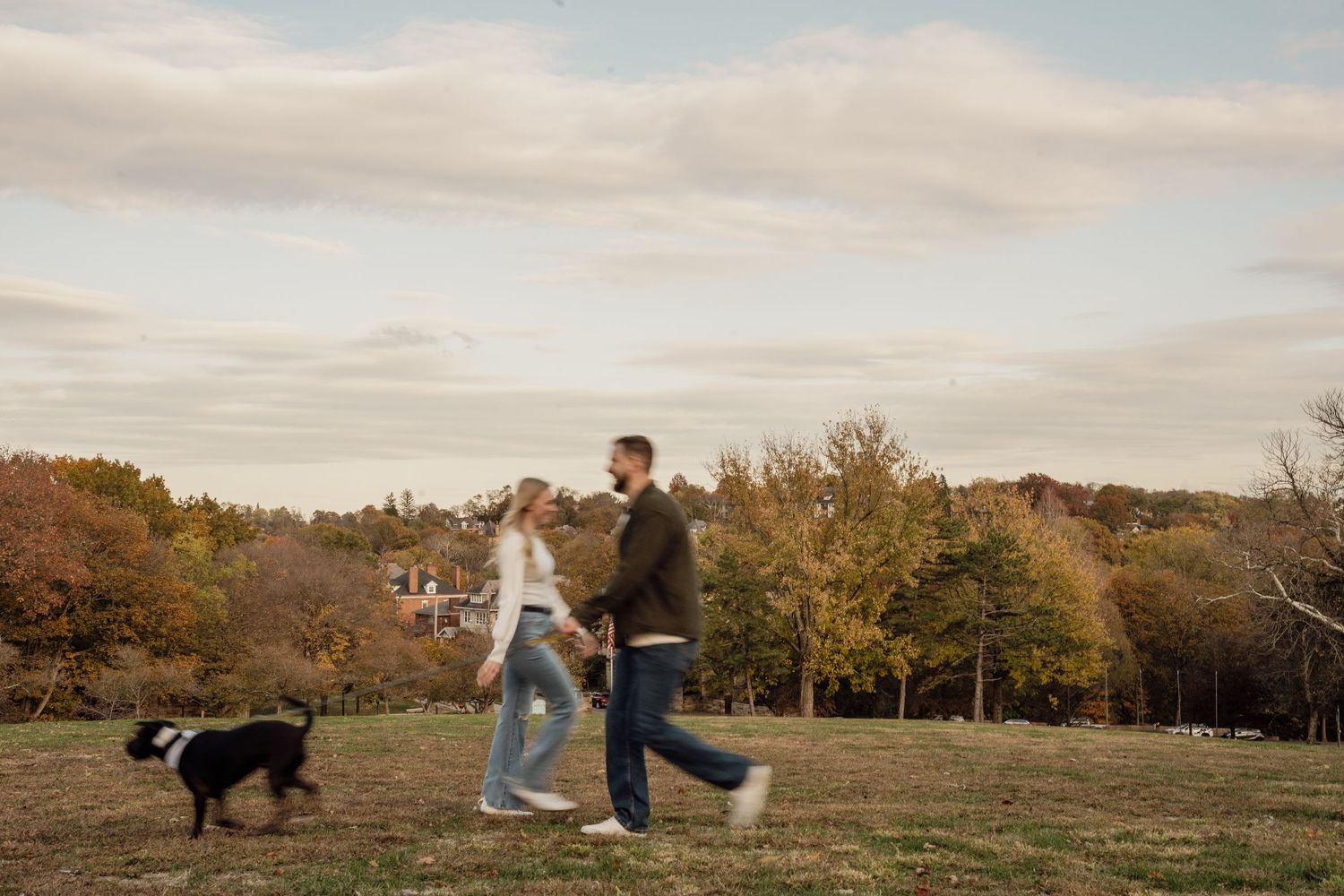 Engagement photographer, True to color Engagement session, Pittsburgh wedding photographer