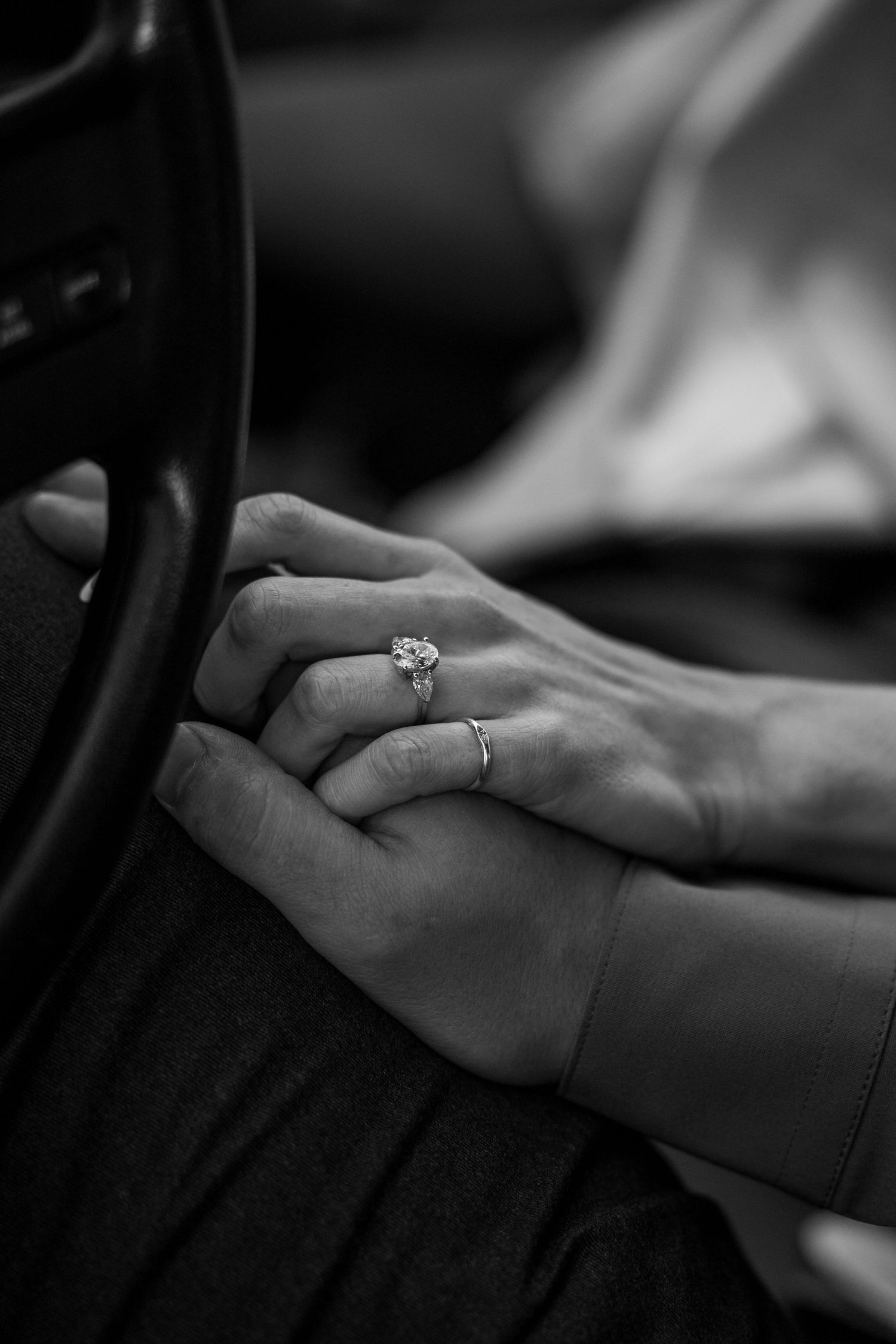 Engagement photographer, True to color Engagement session, Pittsburgh wedding photographer, vintage care engagement
