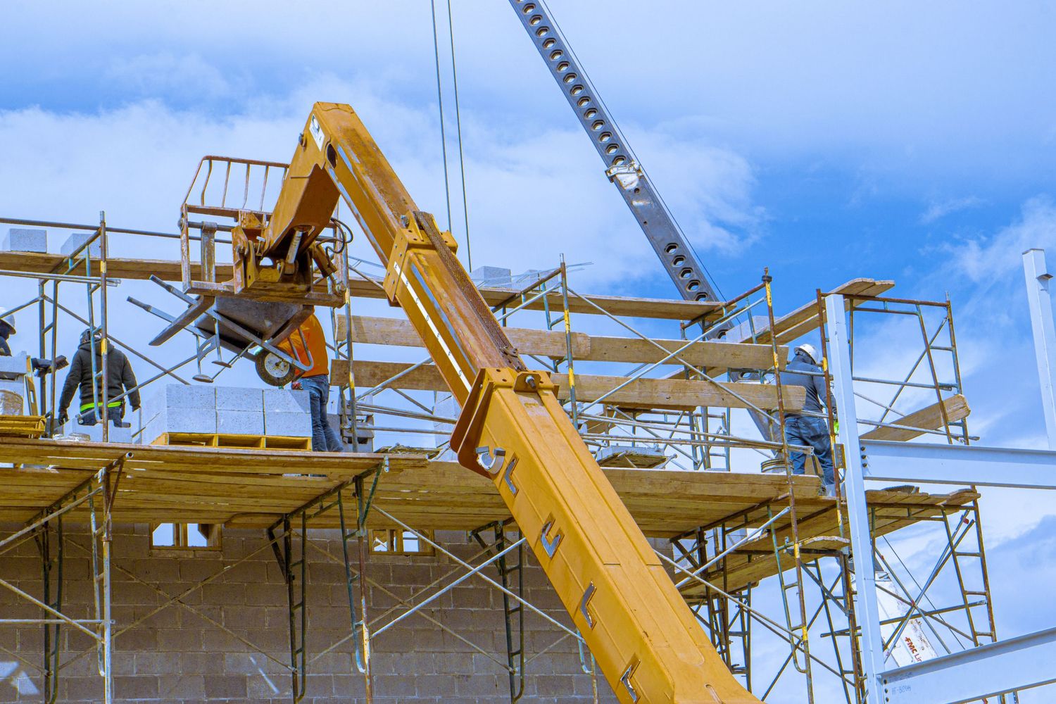 A crane surrounded by construction