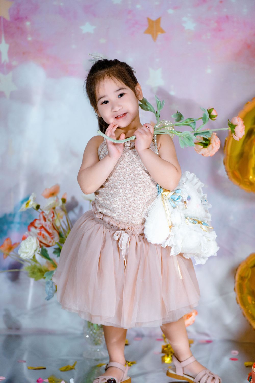 Creative 3rd birthday studio photography and family portraits with an undersea theme, captured by an Auckland kids photographer.