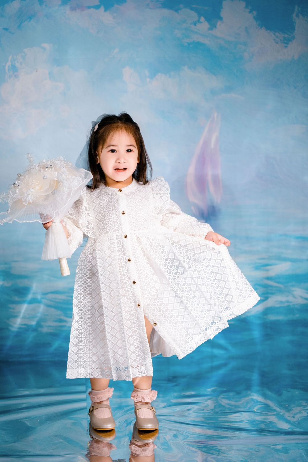 Creative 3rd birthday studio photography and family portraits with an undersea theme, captured by an Auckland kids photographer.