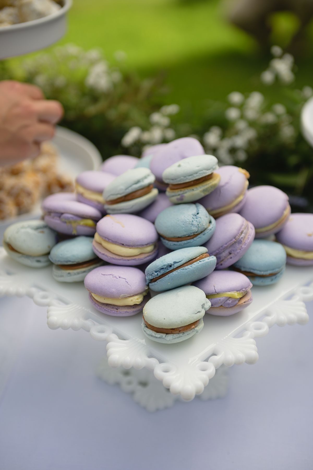 ShutterGirl Wedding photographer details of food at backyard wedding in Blackfoot