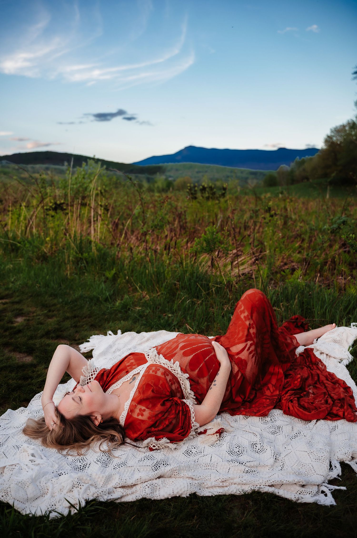Mount Mansfield Maternity photoshoot. Shelburne Vermont.