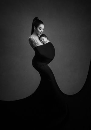 Premier Bonaire photographer Felicia Schuette – maternity, motherhood, boudoir, couples, lifestyle, business, flying dress, mini sessions.