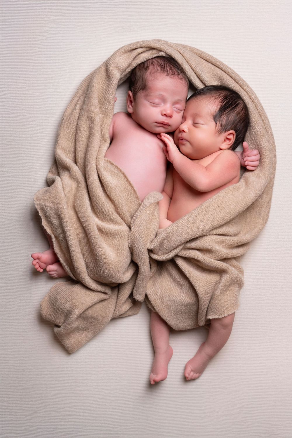 Twins' newborns