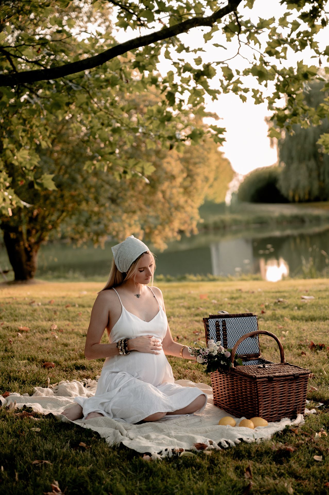 Séance photo en extérieur dans un parc proche de Beauvais, une séance photo spontanée et naturelle - Mathilde Verduyn