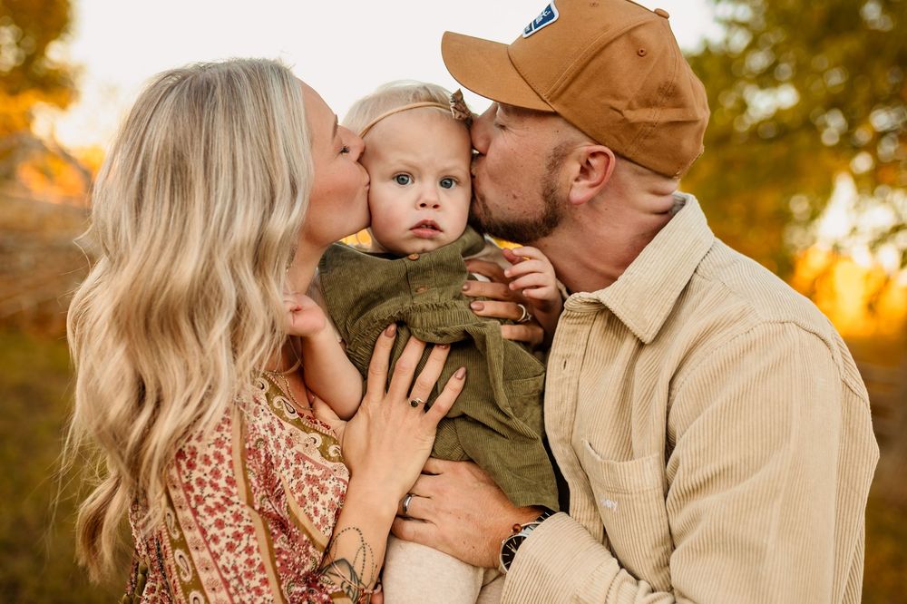 Family photo by Kristy Baker Photography, a local Steamboat Springs, Colorado photographer.
