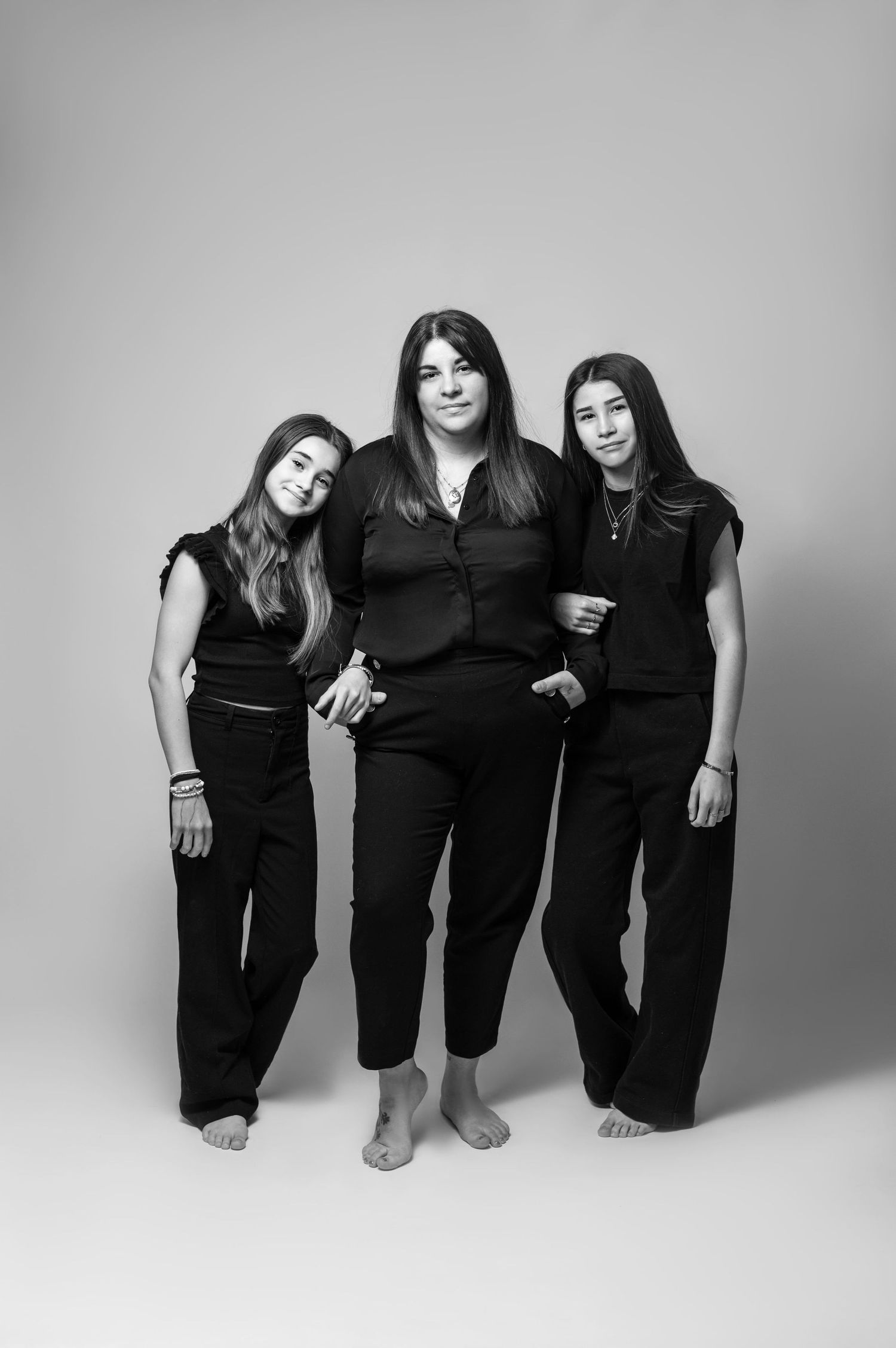 Séance photo famille réalisée au studio à Villers Sant Barthélémy proche Beauvais. Une séance photo intemporelle - Mathilde Verduyn
