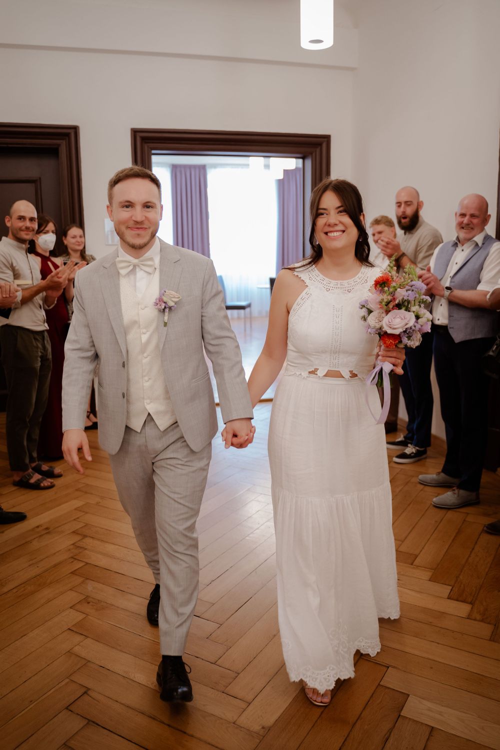 Standesamt Berlin Fotograf – Begleitung der standesamtlichen Trauung
Hochzeitsfotograf Berlin Standesamt – Emotionale Momente der Zeremonie