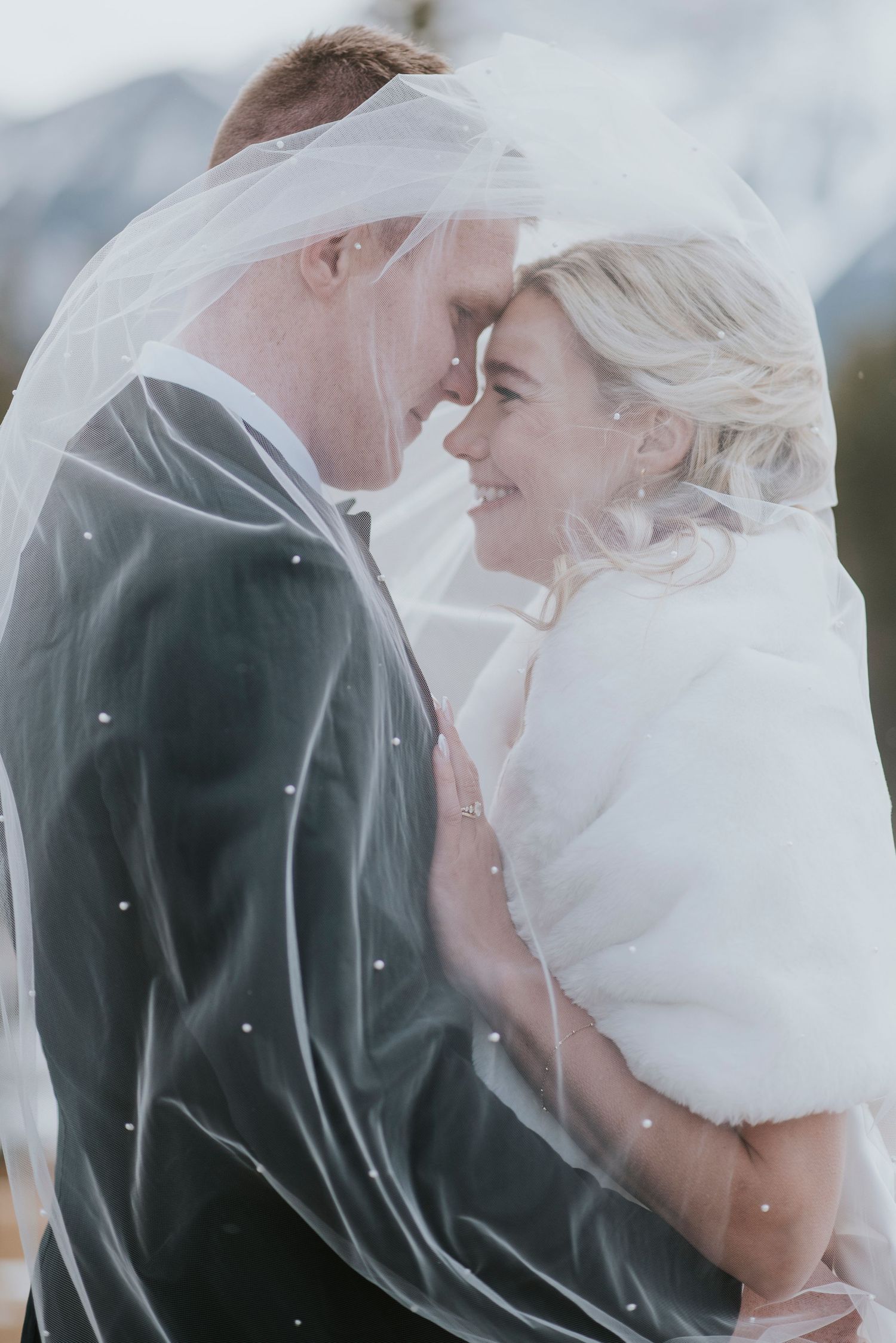 Silvertip Resort Canmore Wedding
Silvertip Resort Canmore Wedding Photographer