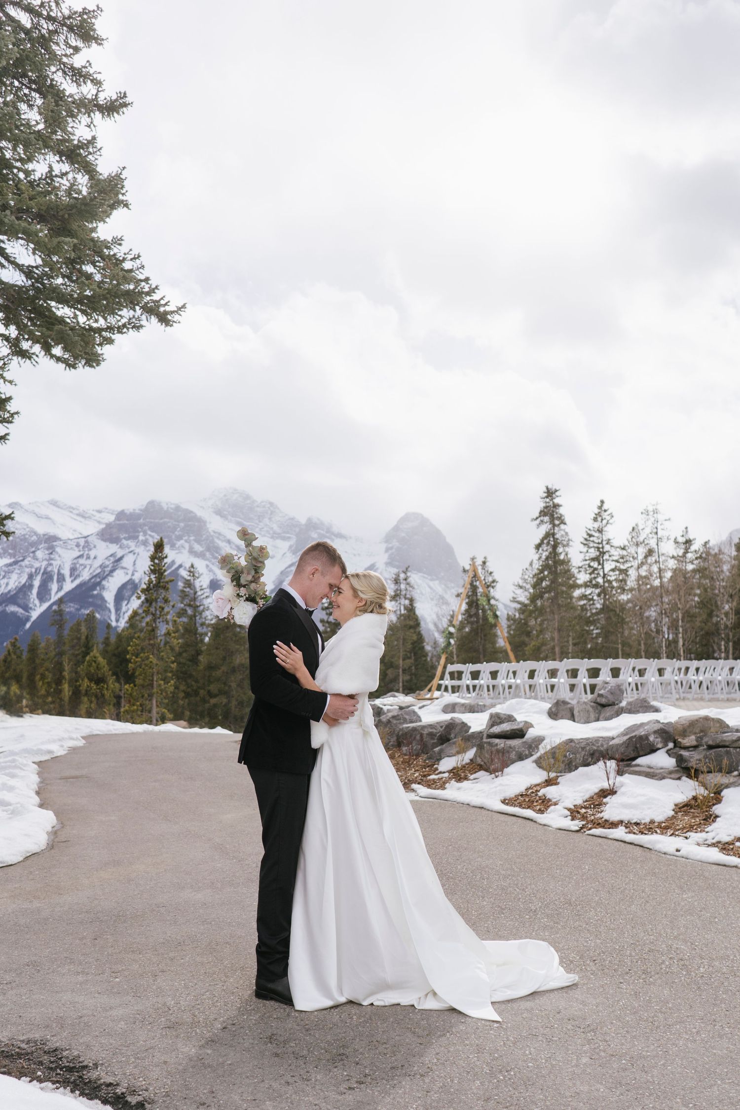 Silvertip Resort Canmore Wedding
Silvertip Resort Canmore Wedding Photographer
