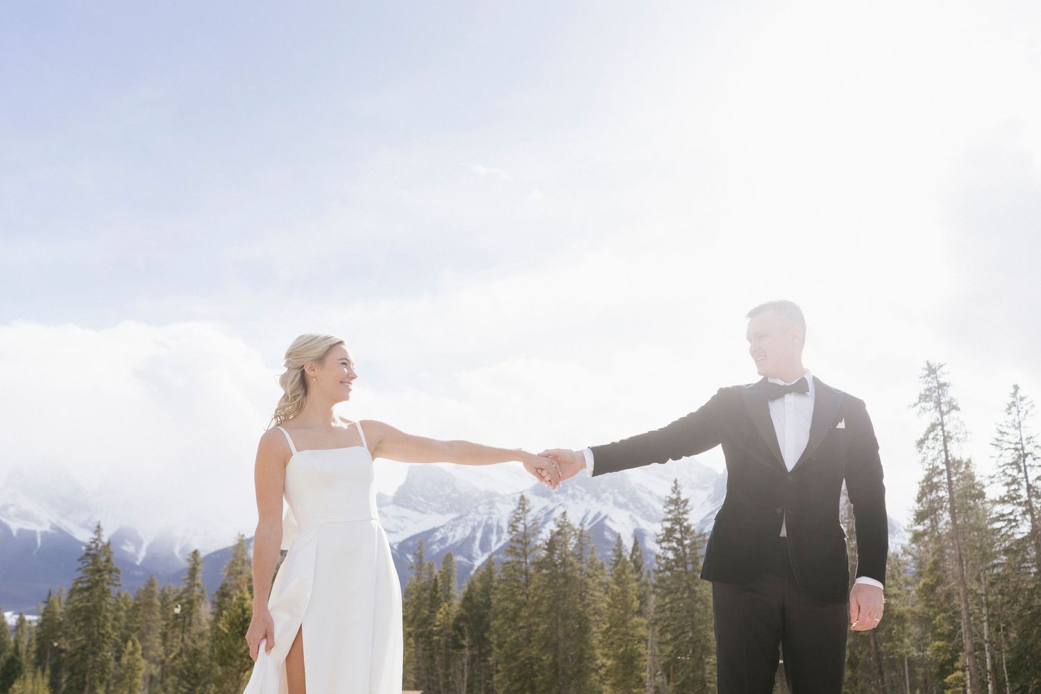 Silvertip Resort Canmore Wedding
Silvertip Resort Canmore Wedding Photographer