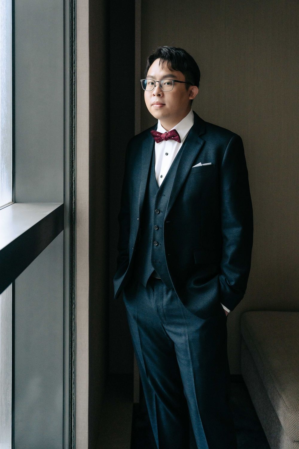 婚禮可以很簡單，也可以在酒店中以古禮儀式完成重要的承諾。渴望影像專注於婚禮紀實攝影，記錄酒店婚禮當天真實發生的流程與互動，包含儀式進行、親友見證與自然情緒。即使不在現場，透過照片仍能感受到當時的氛圍，讓影像成為日後回望的重要紀錄。渴望影像提供全台灣婚禮攝影服務，適合重視紀實風格。