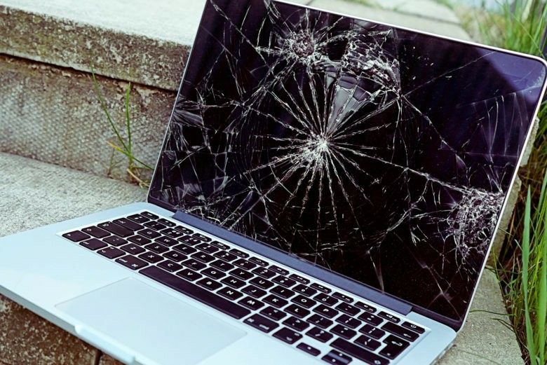 Macbook Screen Replacement