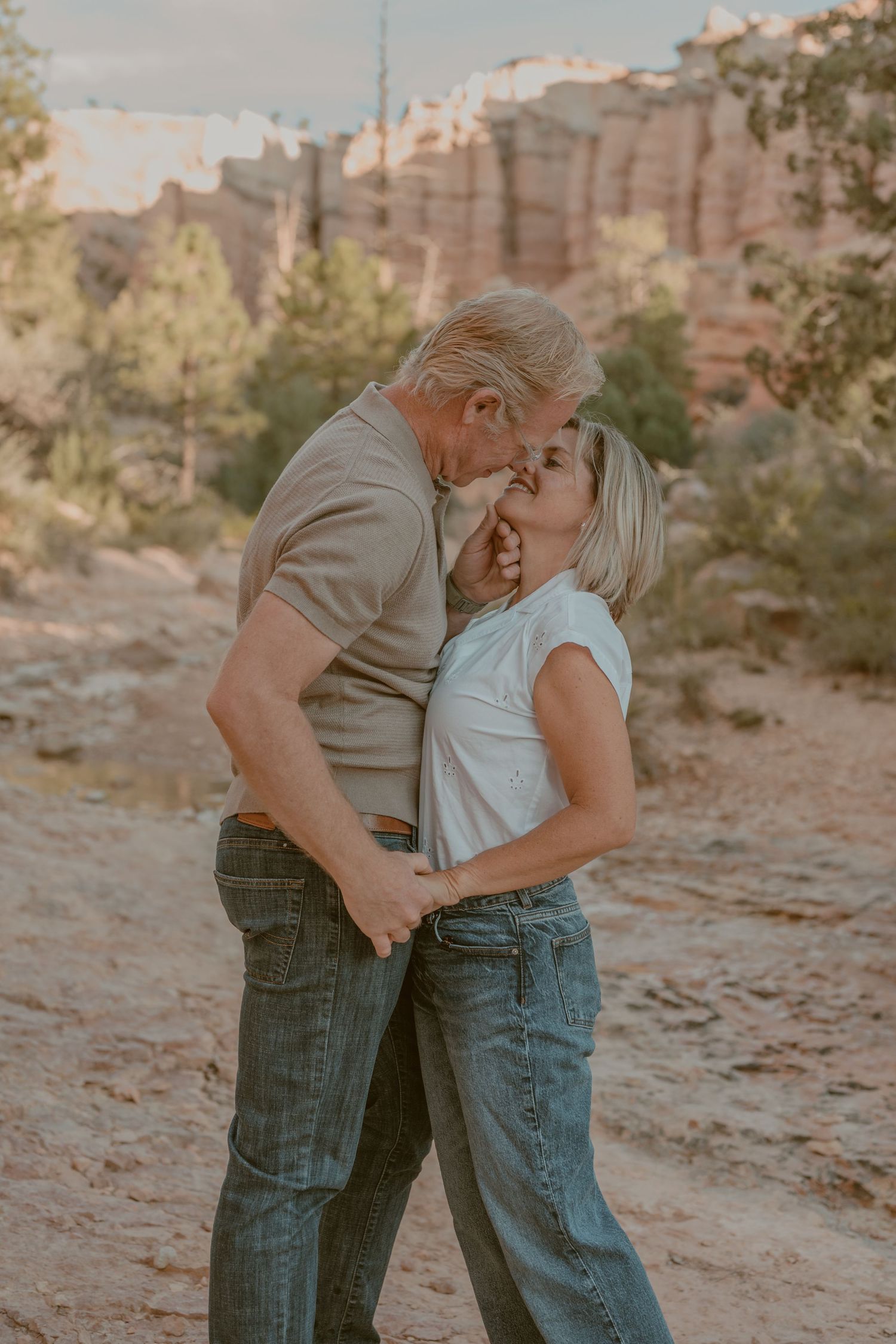 Mossy Cave Utah Couples Engagement Session Bryce Canyon Samantha Campbell Imagery