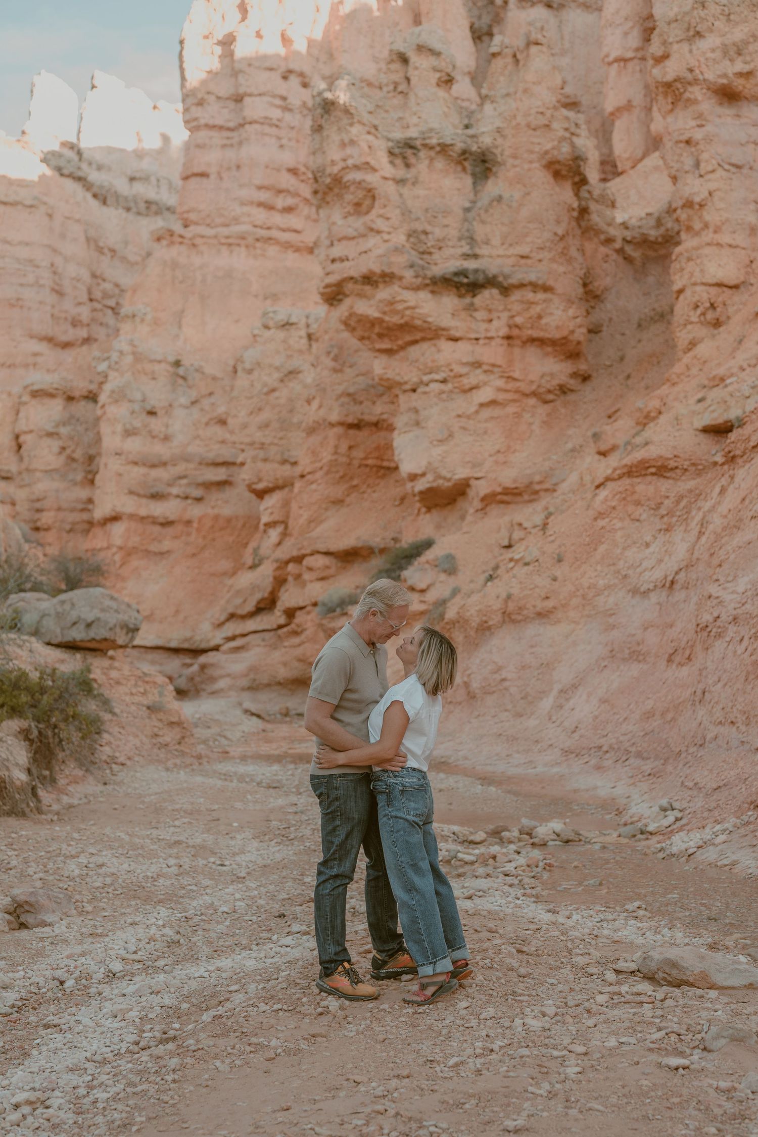 Mossy Cave Utah Couples Engagement Session Bryce Canyon Samantha Campbell Imagery