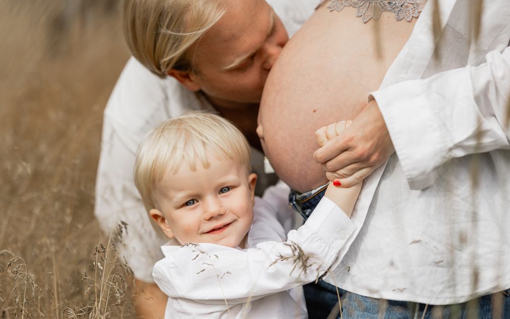 Gravidfotograf, Leksand, Dalarna
Gravidfotografering, familjefotografering