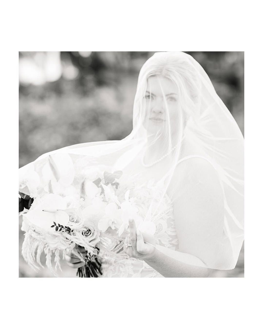 Candid hacienda wedding in Mérida Yucatán – authentic love story.