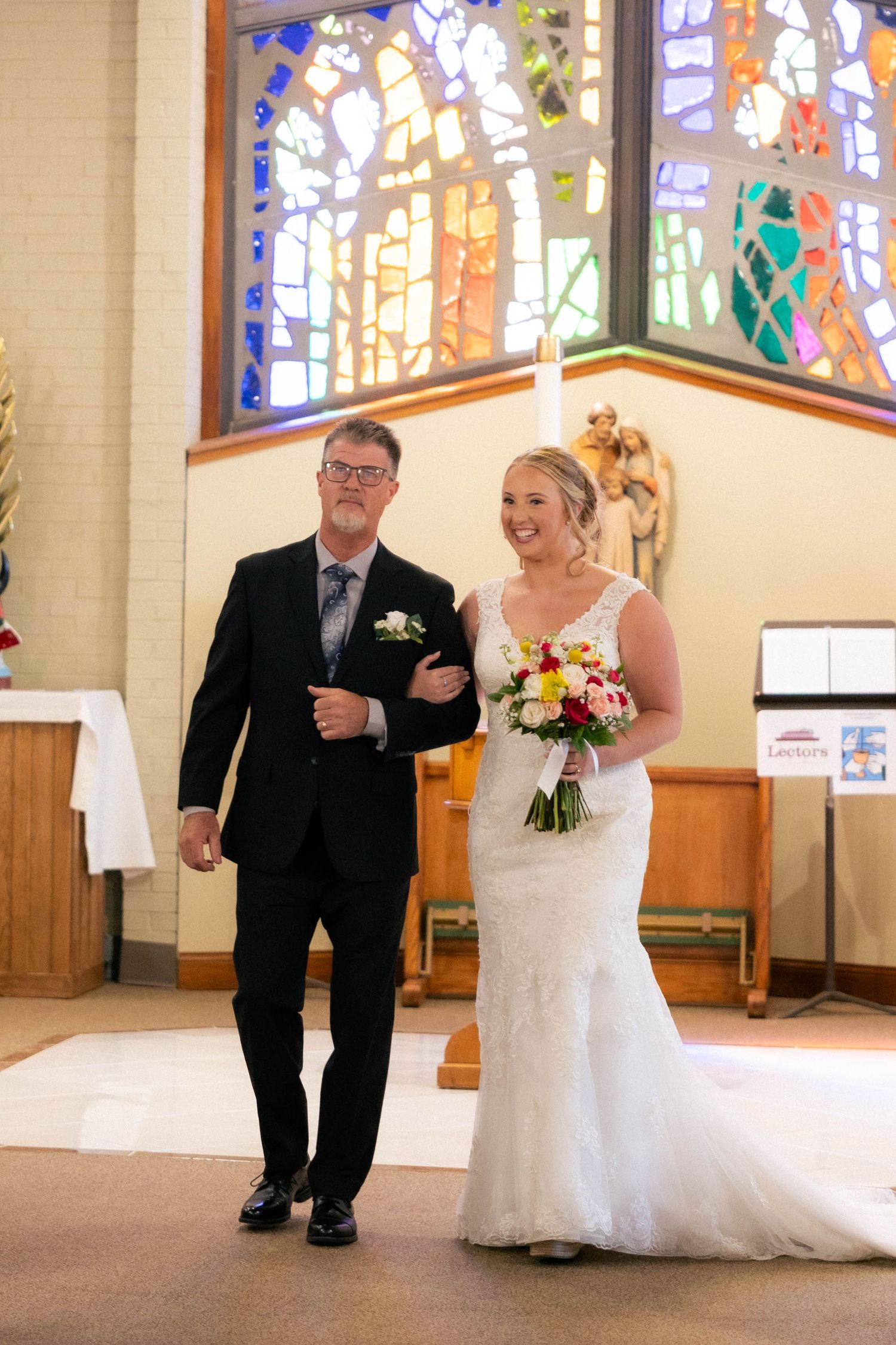 Bride and groom indoor catholic ceremony photos in Frankfort, Illinois