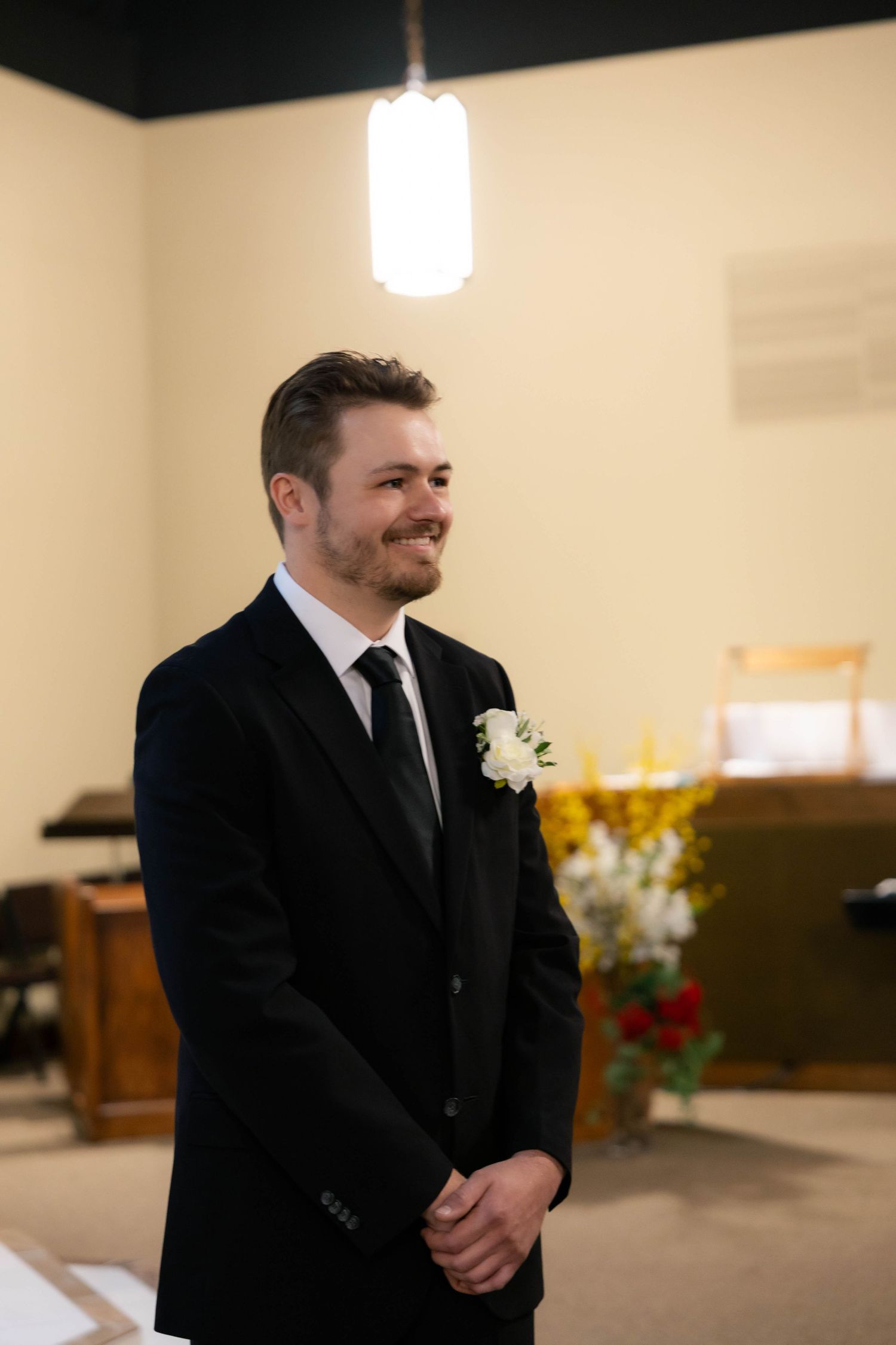 Bride and groom indoor catholic ceremony photos in Frankfort, Illinois
