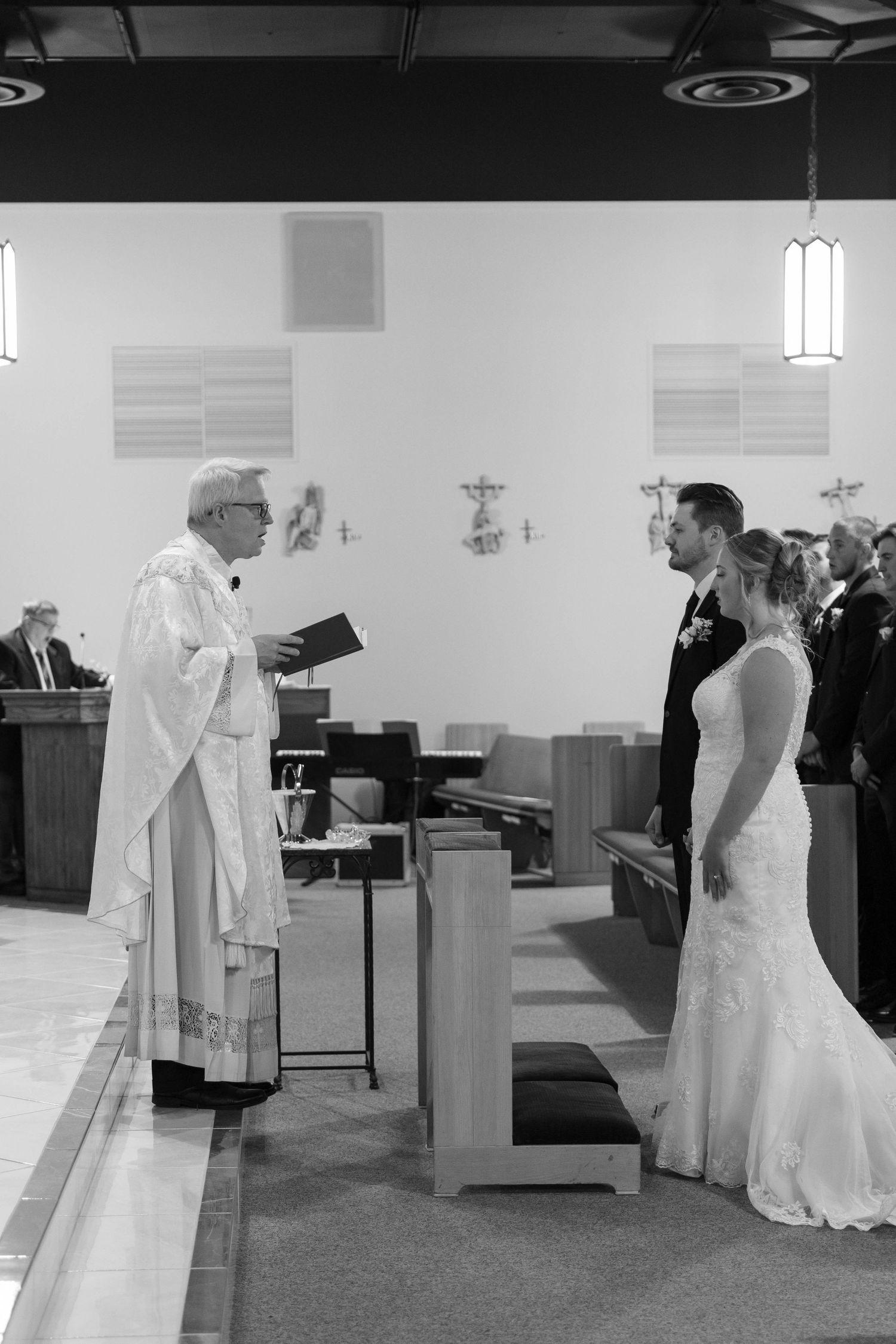 Bride and groom indoor catholic ceremony photos in Frankfort, Illinois