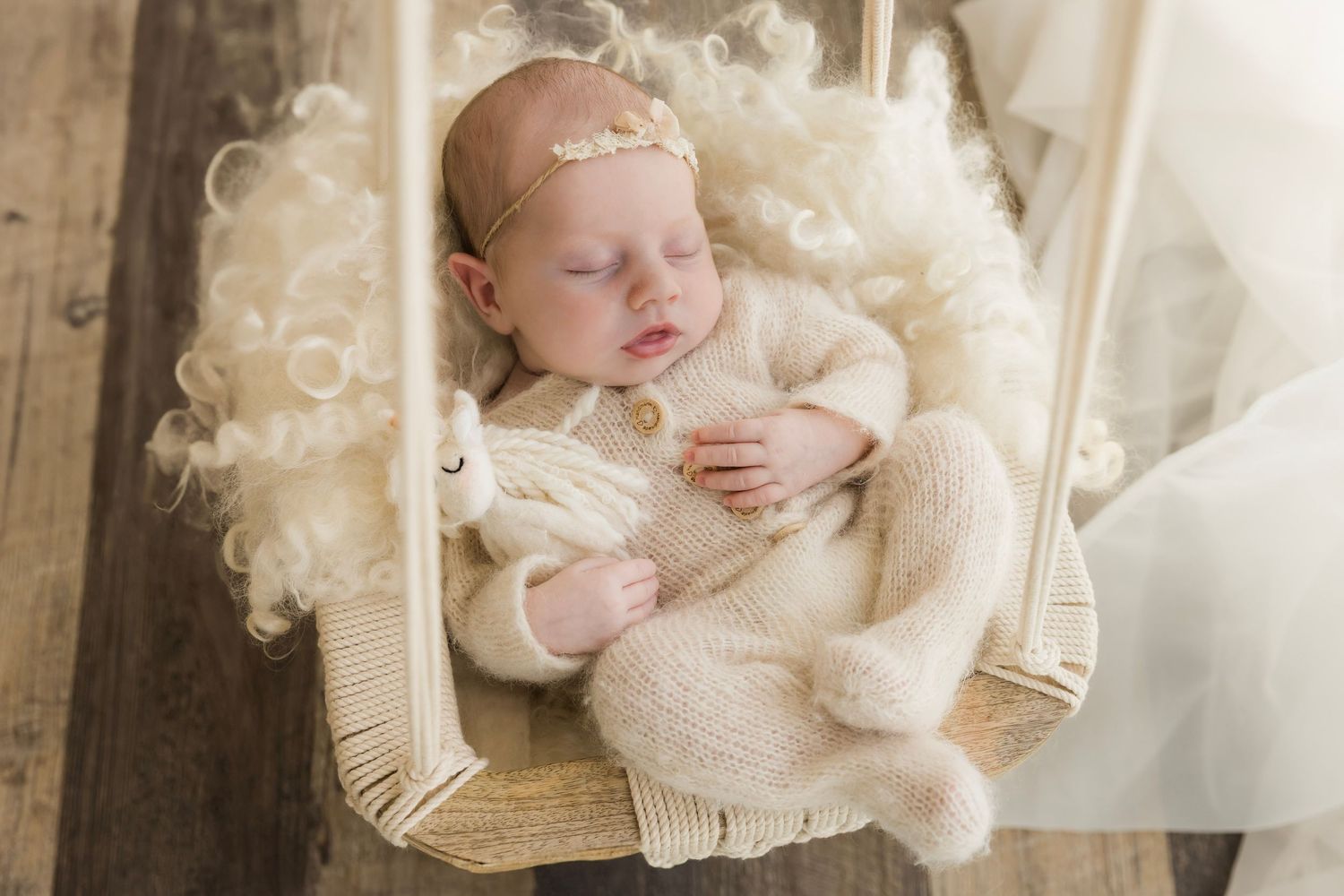 Lifestyle newborn session. Nashville Newborn photography studio