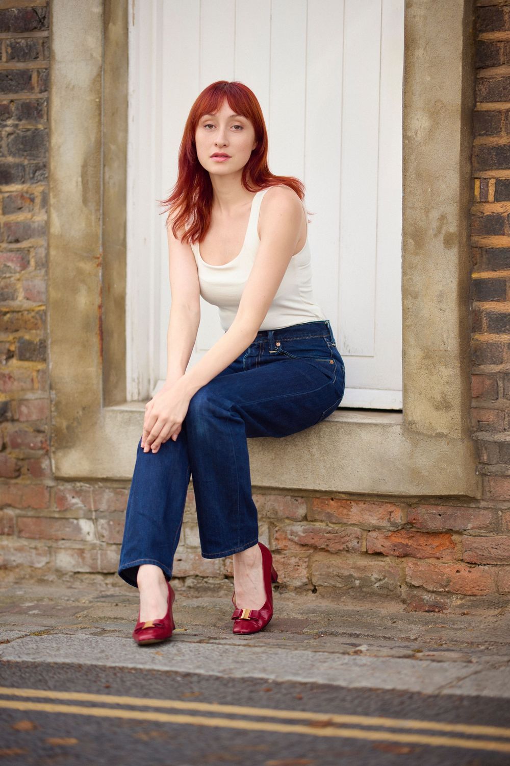Lifestyle portrait of model Cat Voysey on location