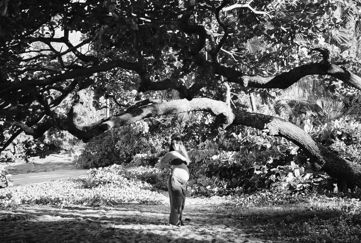 nadine luise wache; documentary style photography, cairns family photographer; analogue photographer; film photographer maternity
