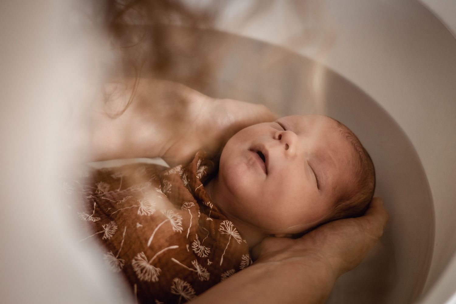bain enveloppé par celine.s photography lyon