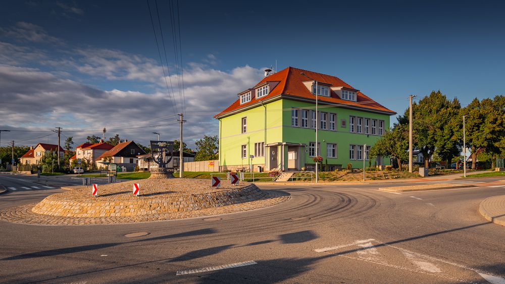 fotografie michal schneider foto photo photography vesnice pohlednice kalendář kalendar česko cena ceník profesionální suchohrdly hřistě