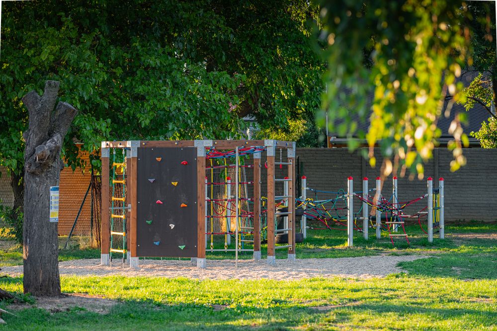 fotografie michal schneider foto photo photography vesnice pohlednice kalendář kalendar česko cena ceník profesionální suchohrdly hřistě