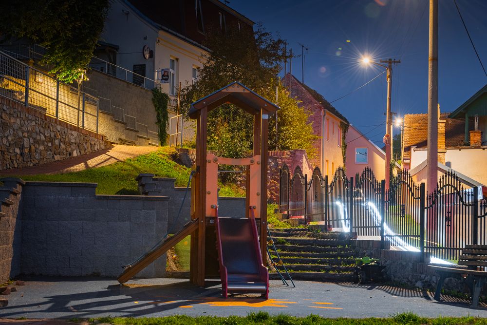 fotografie michal schneider foto photo photography vesnice pohlednice kalendář kalendar česko cena ceník profesionální suchohrdly hřistě