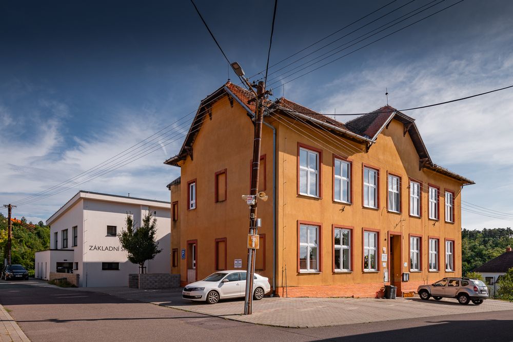fotografie michal schneider foto photo photography vesnice pohlednice kalendář kalendar česko cena ceník profesionální suchohrdly hřistě