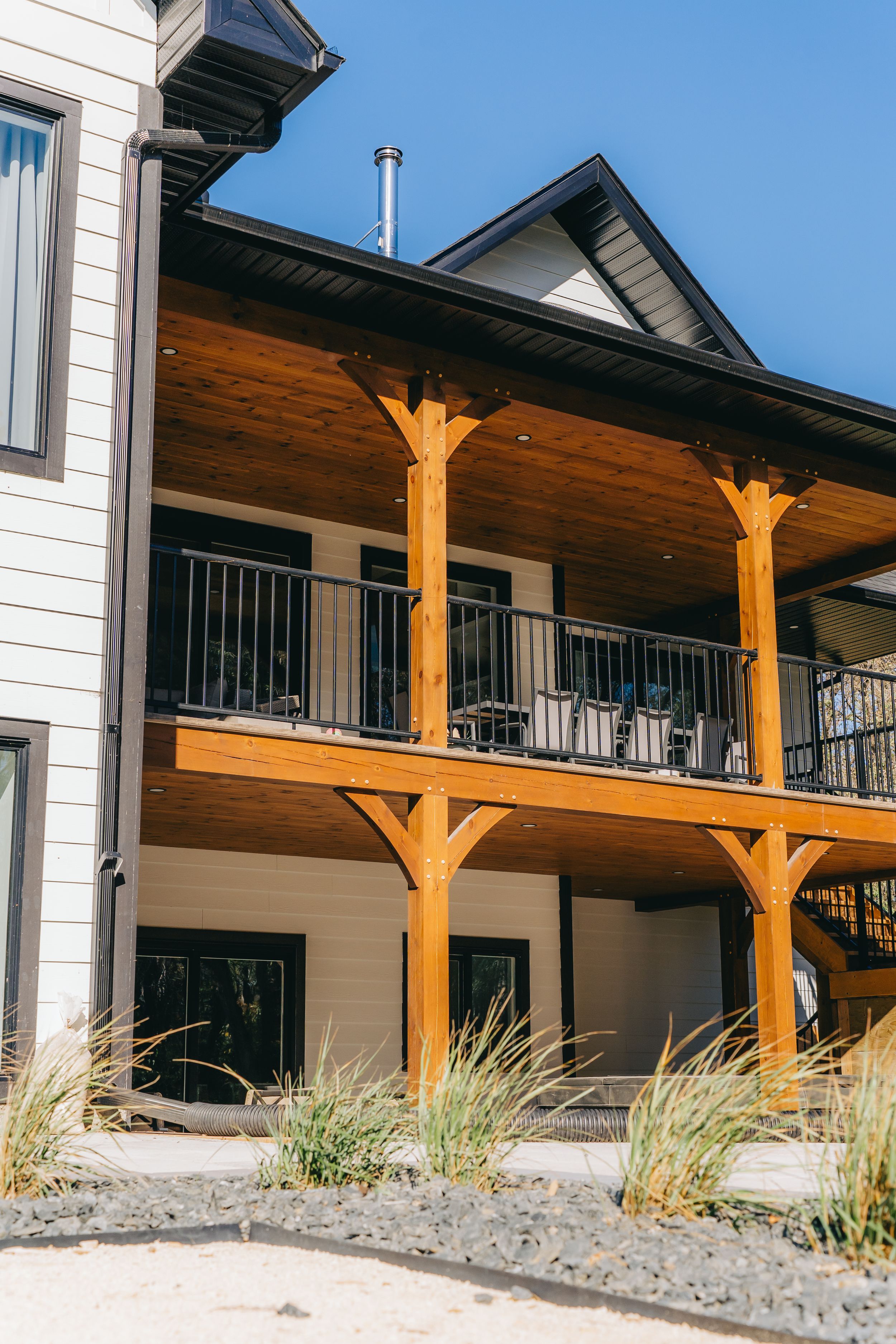 Hillside Construction custom homes builder in Manitoba Canada.