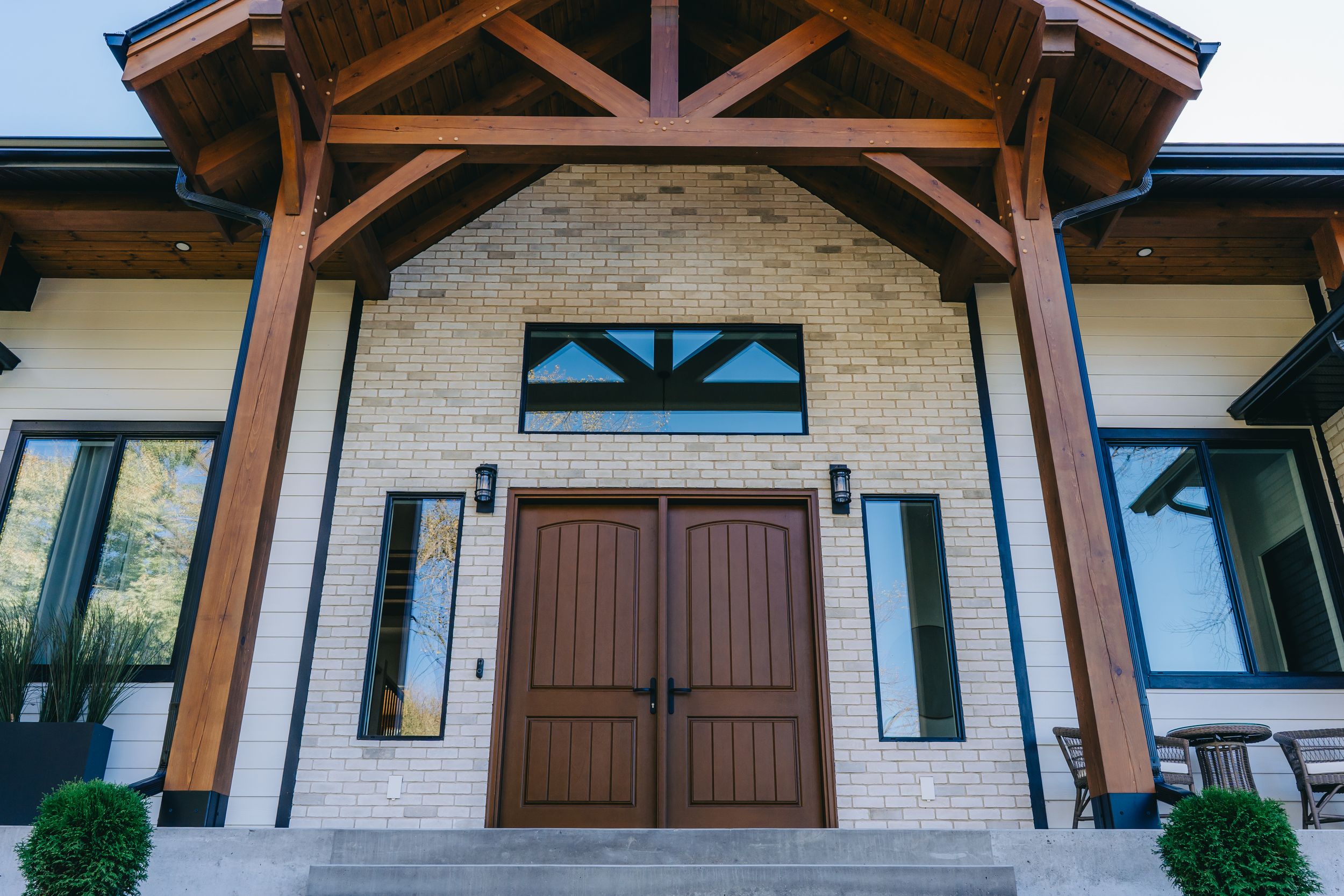 Hillside Construction custom homes builder in Manitoba Canada.