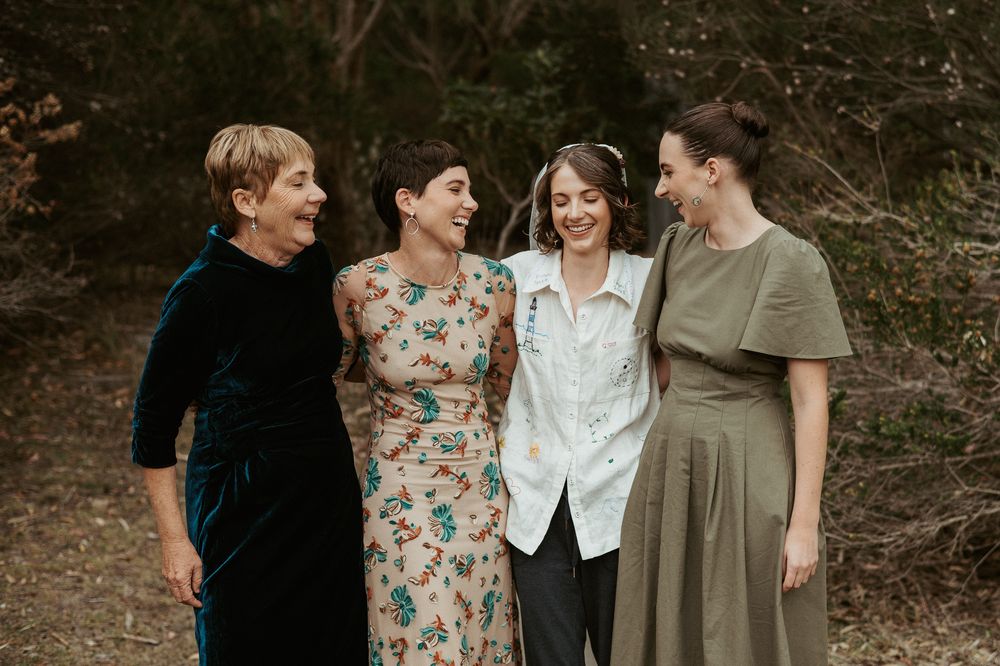 a beautiful micro wedding at Harvey's Farm in Bicheno, Tasmania. Captured by Joss Jensen Photography, wedding and elopement photographer