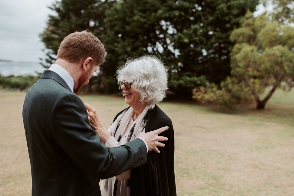 a beautiful micro wedding at Harvey's Farm in Bicheno, Tasmania. Captured by Joss Jensen Photography, wedding and elopement photographer