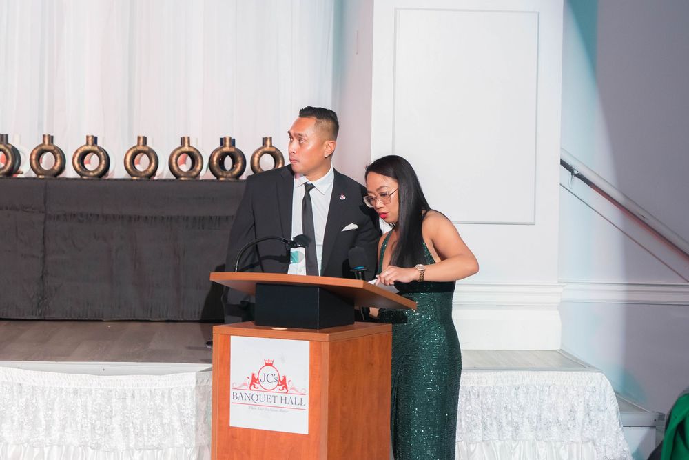 GTA-based photographer specializing in weddings, events, and real, meaningful moments.