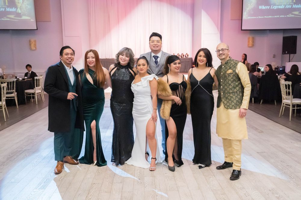 GTA-based photographer specializing in weddings, events, and real, meaningful moments.