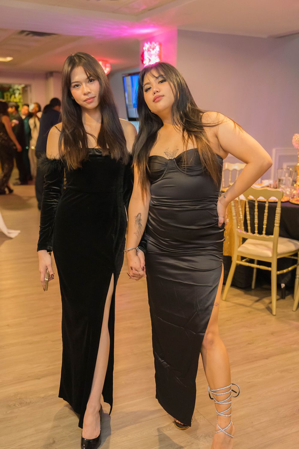 GTA-based photographer specializing in weddings, events, and real, meaningful moments.