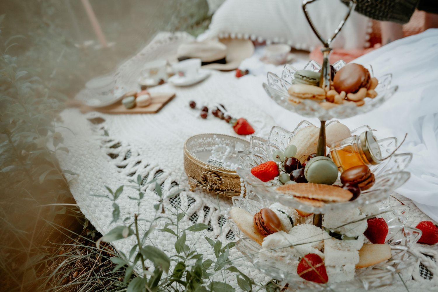 Creative Photoshoot, with picnic and charcuterie board, for Outdoor Boudoir Photoshoot in Salt Lake City Utah.