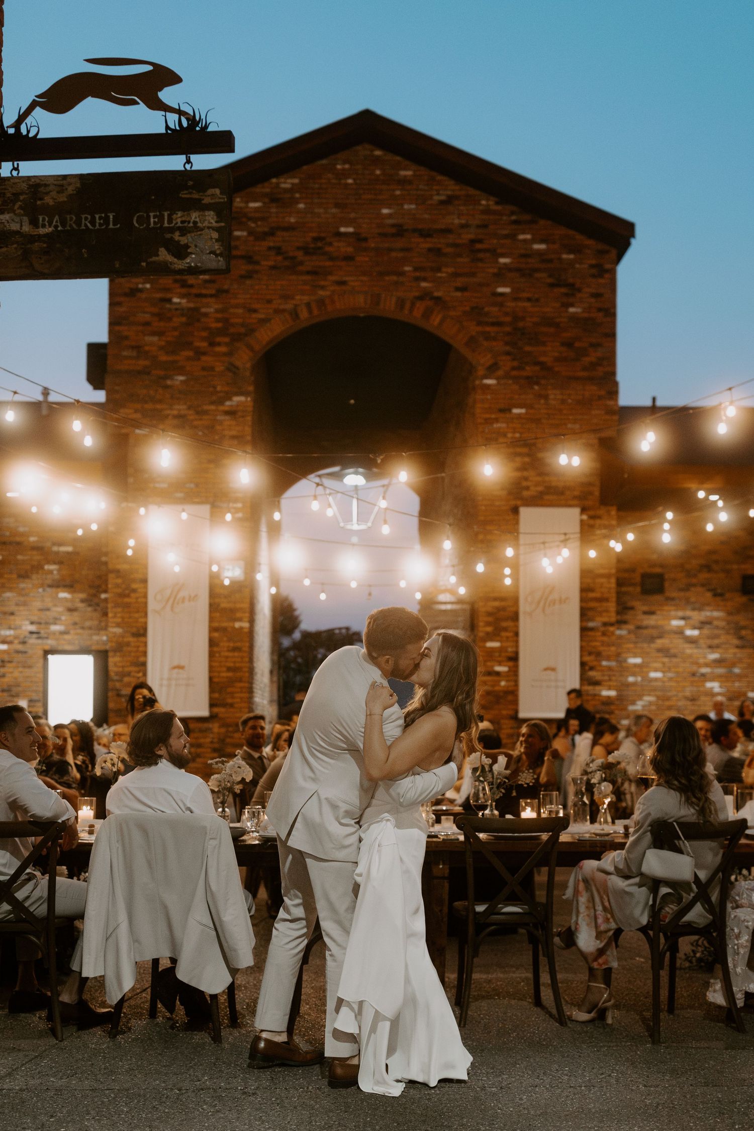 Wedding photography for a romantic wedding in Niagara on the lake at the Hare Winery