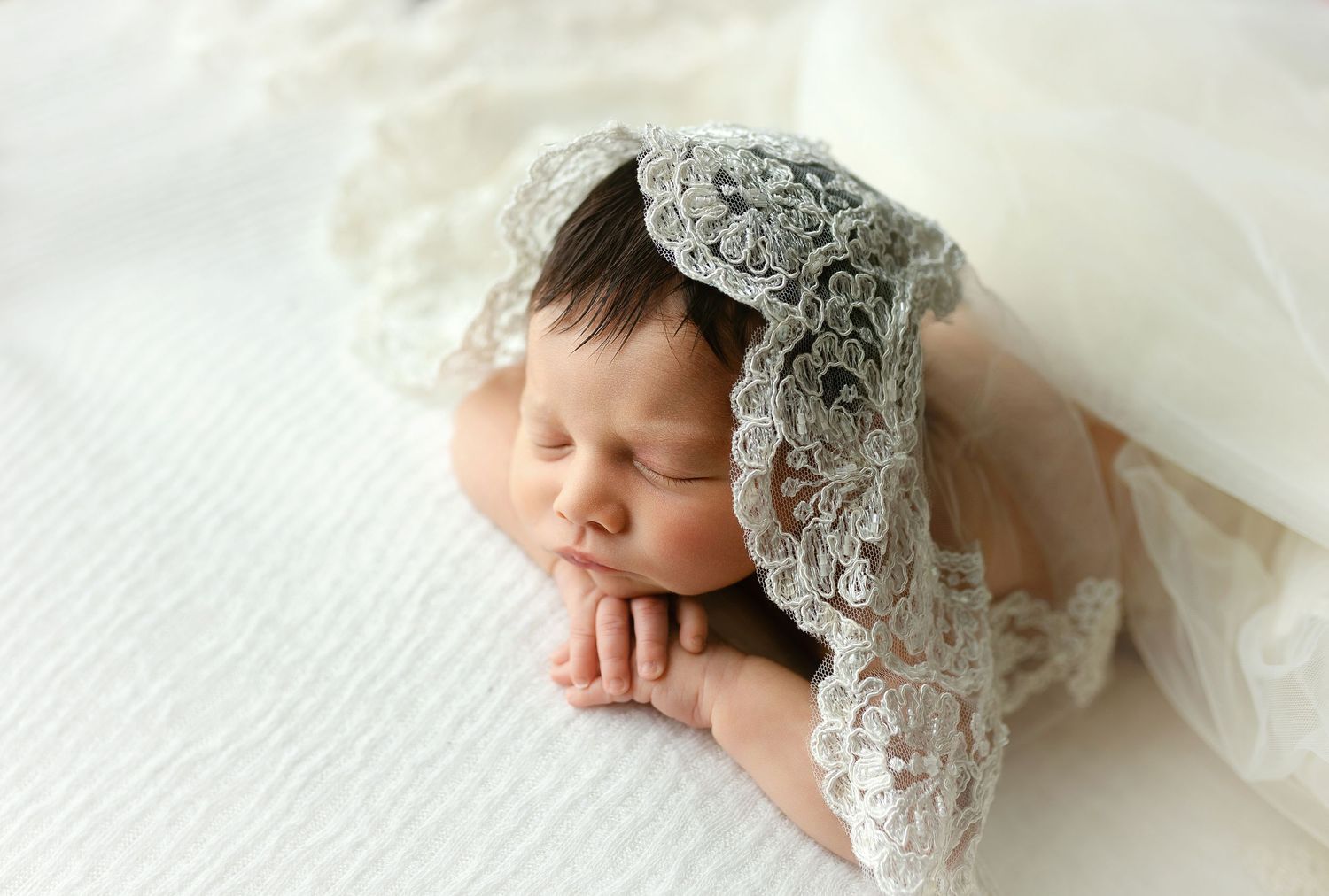 Newborn with moms veil. Greenville newborn photographer, Easley newborn photographer, Upstate newborn photographer, Greenville newborn