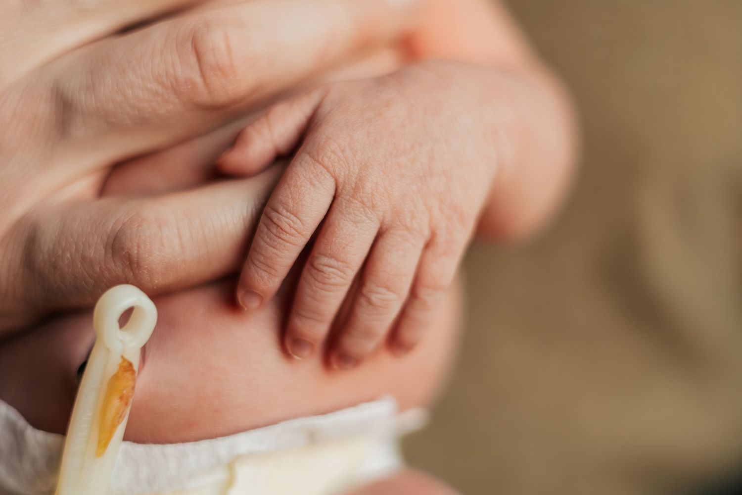 Tiny newborn details in the first hours of life | What's Labor Like for Fathers