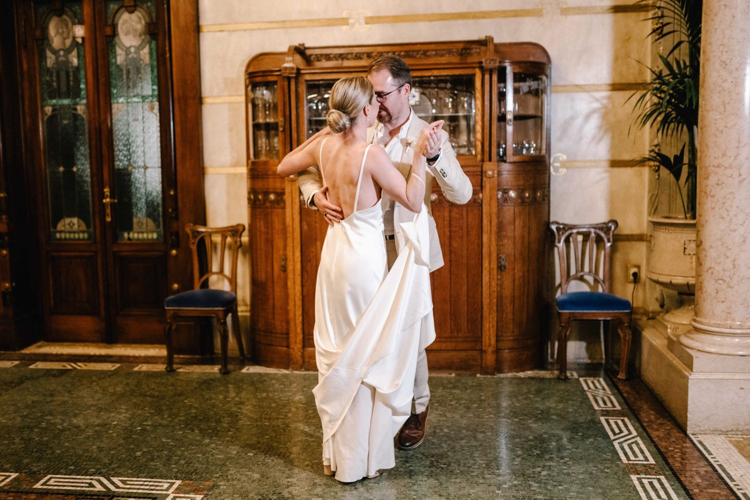 Bride and groom posing for their elopement wedding photo shoot at luxury hotel Aman Venice
