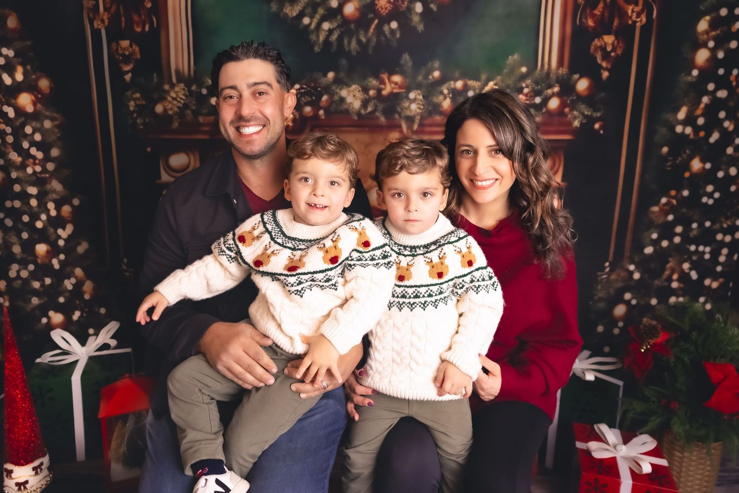 Long Island holiday photographer, Long Island christmas mini sessions, Nassau county holiday photographer, Long Island christmas minis