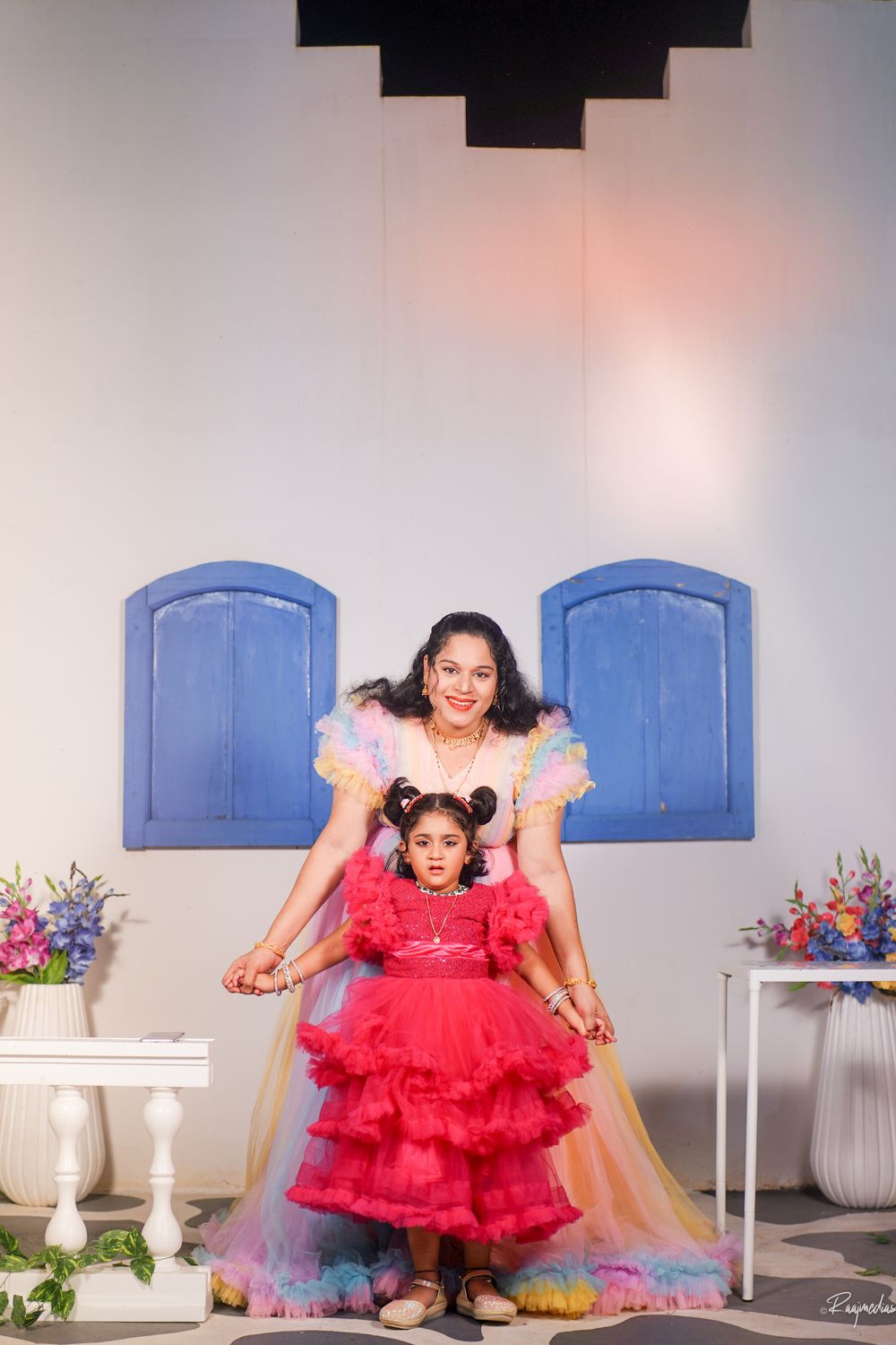 candid haldi photography