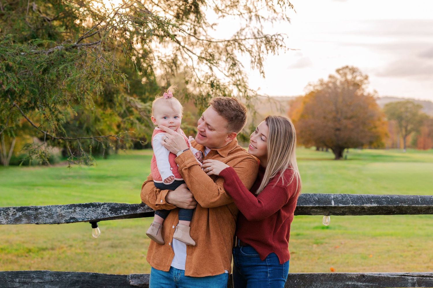 Natural, light-filled family, senior, children & couples photography in Ridgefield, Fairfield, Danbury, Wilton, Westport & New Canaan, CT.