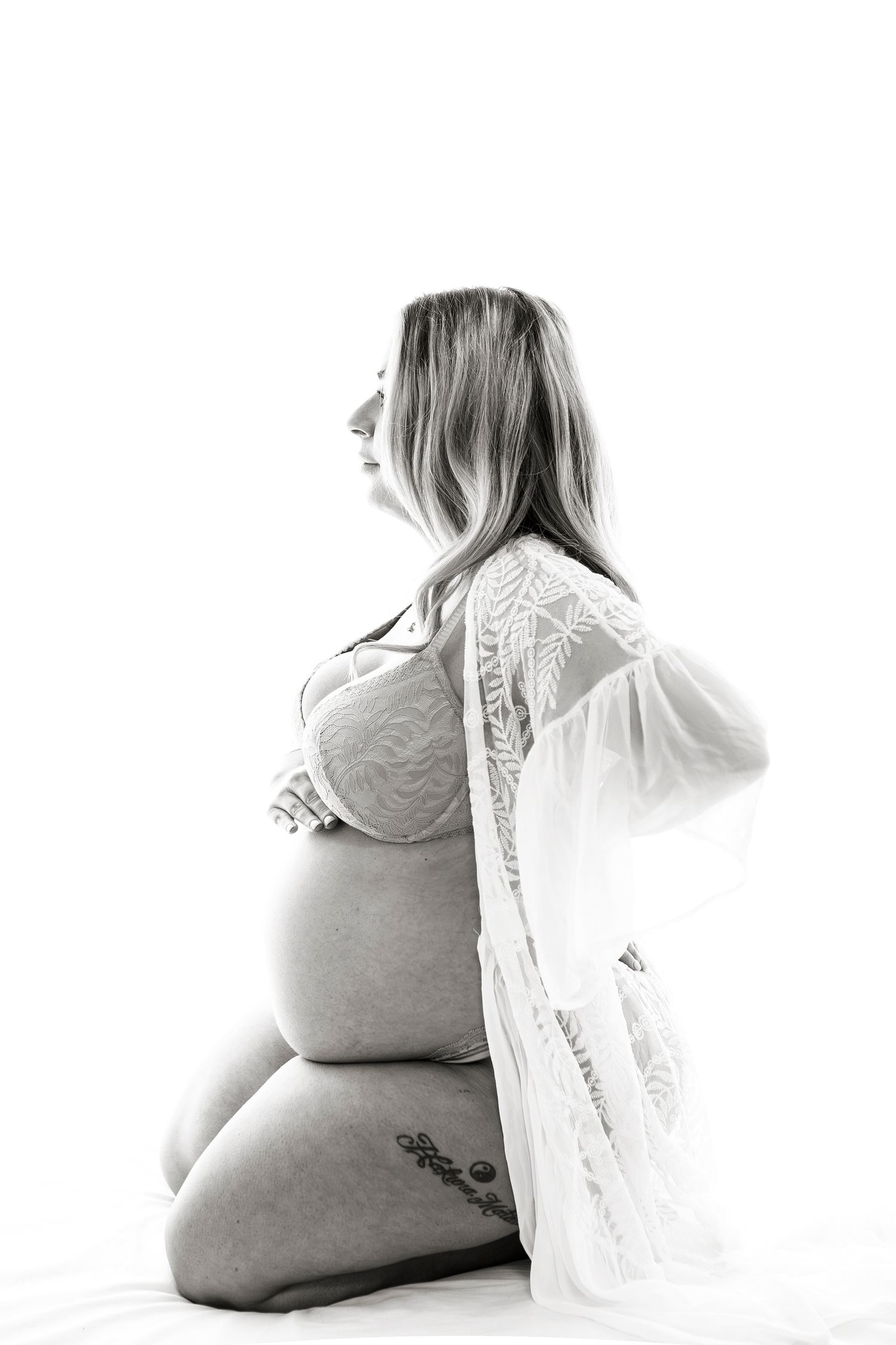 lifestyle maternity shoot bump portrait by little wonderland photography widnes cheshire