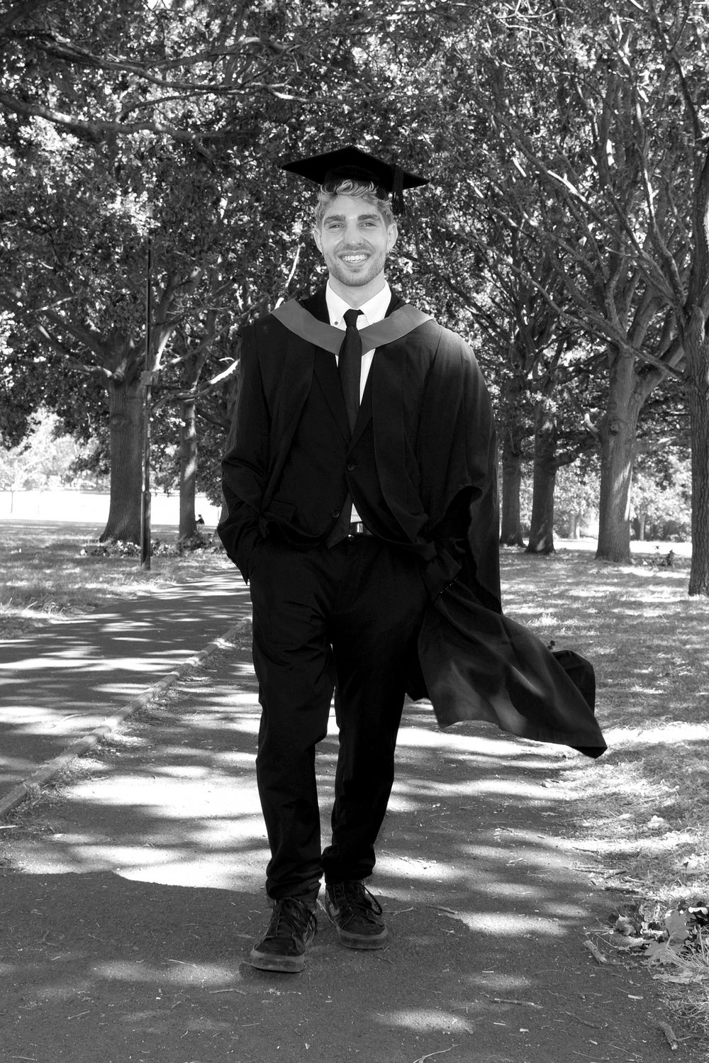 #alternativegraduationphotos #graduationphotos #graduationphotography #graduation #university #alternativegraduationphotos #graduationphotos